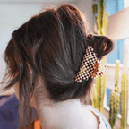 PYRAMID HAIR CLAW - IVORY