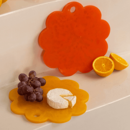 9" SCALLOP RESIN CHEESE CHARCUTERIE BOARD - ORANGE