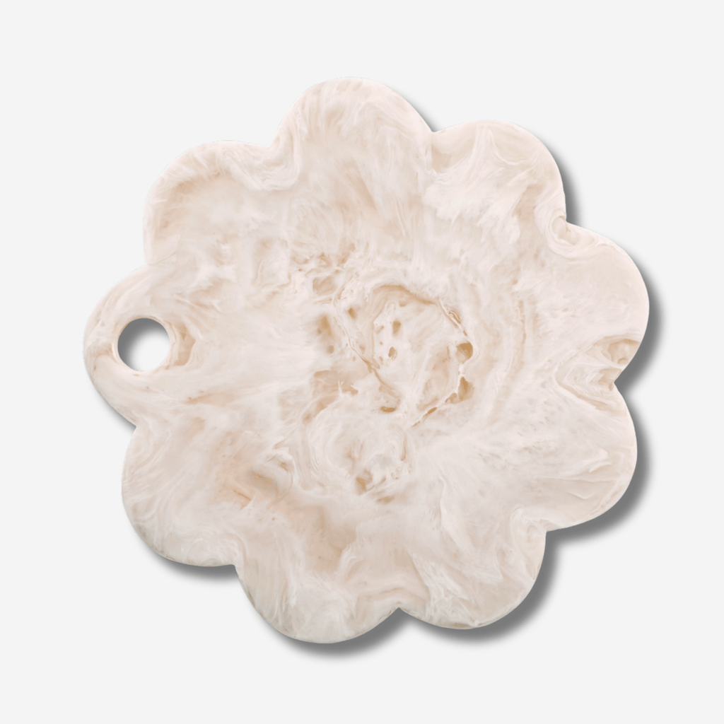 9" SCALLOP RESIN CHEESE CHARCUTERIE BOARD - VANILLA
